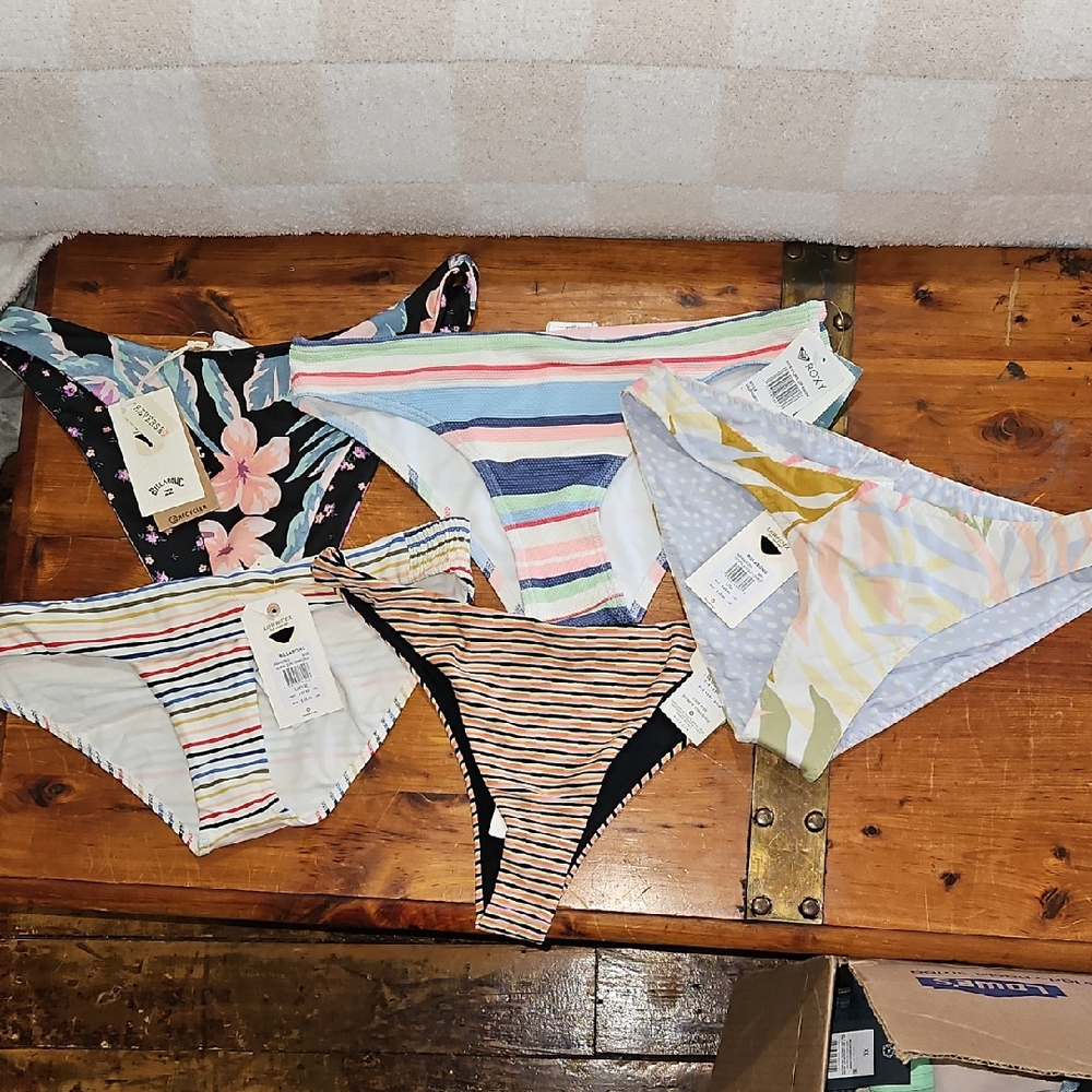 NWT Lot Of 5 Bikini Bottoms Size Large